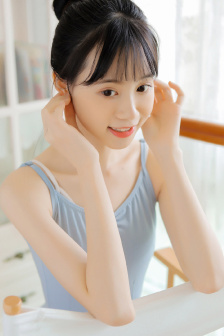 两座山峰守玉门一杆银枪